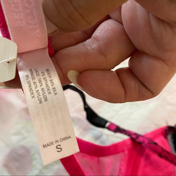 NWT VS Very Sexy Fringe Open Quarter Cup Lace Bra Pink Black size Small - Picture 4 of 5